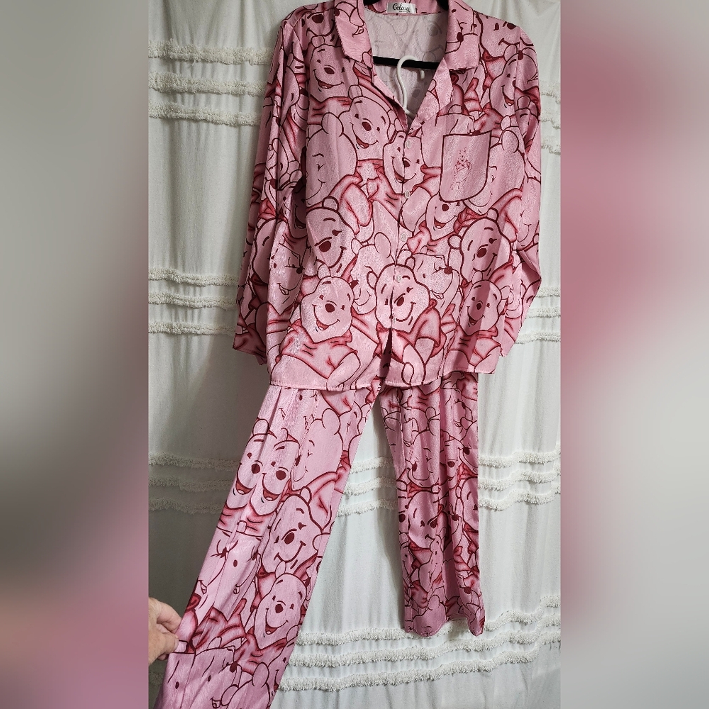 New, Pink Winnie the Pooh Silky Pajama Set. Final $